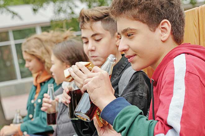 660px-1.-pexels-max-fischer-5212650 ham